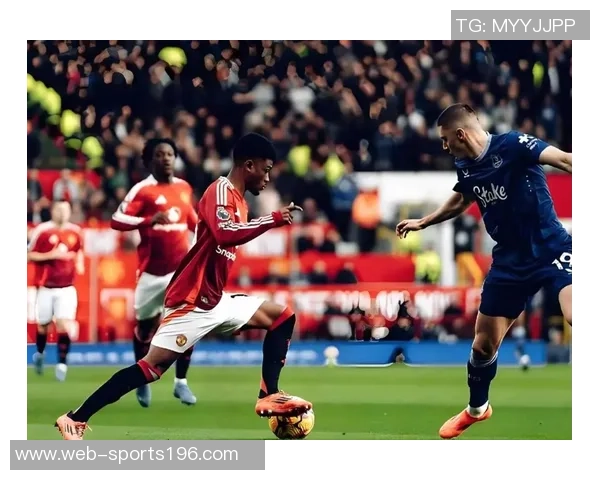 曼联遭遇连败困境曼城强势反弹蓝军红军接连失利